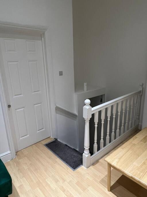 001- Lovely 3-Bedroom Very Close To Oxford Street London Exterior foto