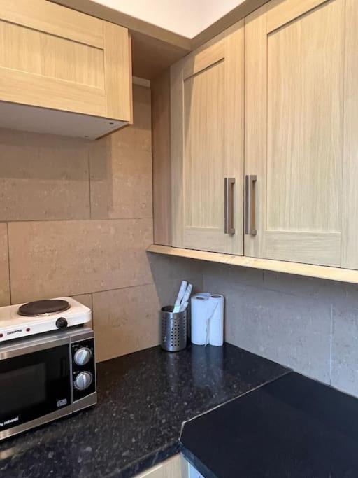 001- Lovely 3-Bedroom Very Close To Oxford Street London Exterior foto