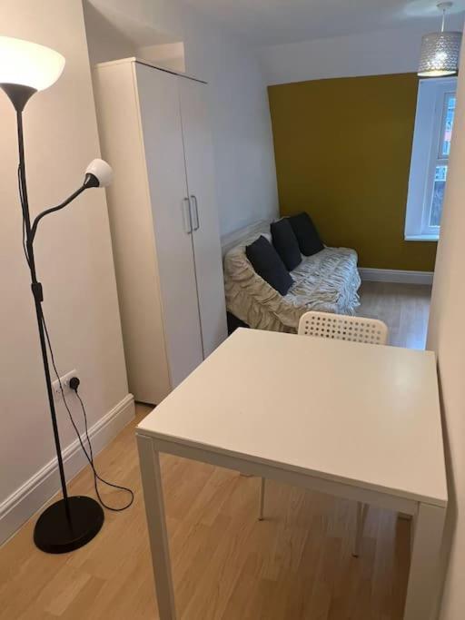 001- Lovely 3-Bedroom Very Close To Oxford Street London Exterior foto